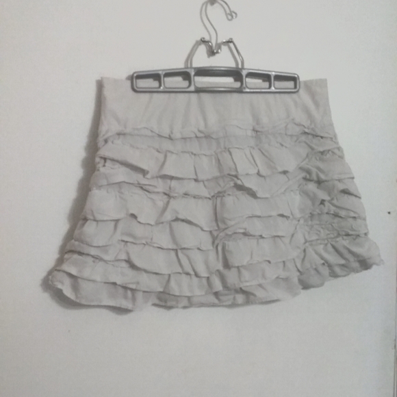 Ruffled mini skirt - Picture 4 of 4